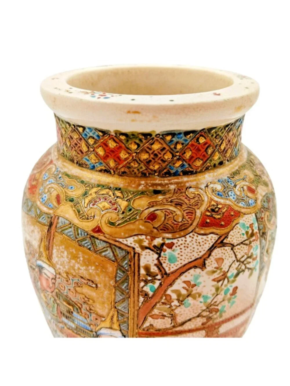 Satsuma richly detailed